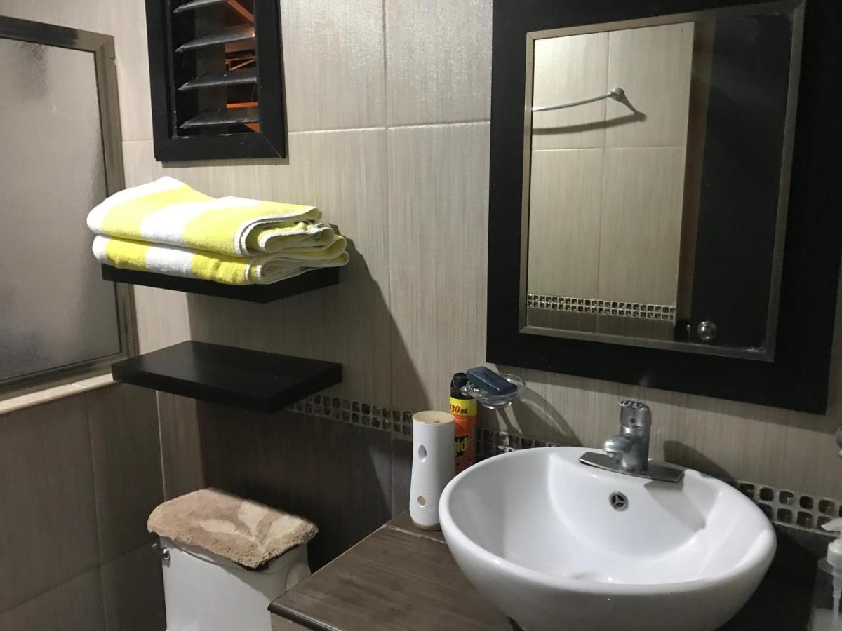 Casa Lili 2: Luxurious/Amplio/Hot Water/Economic/Wifi/Tv Apartment Valladolid  Luaran gambar