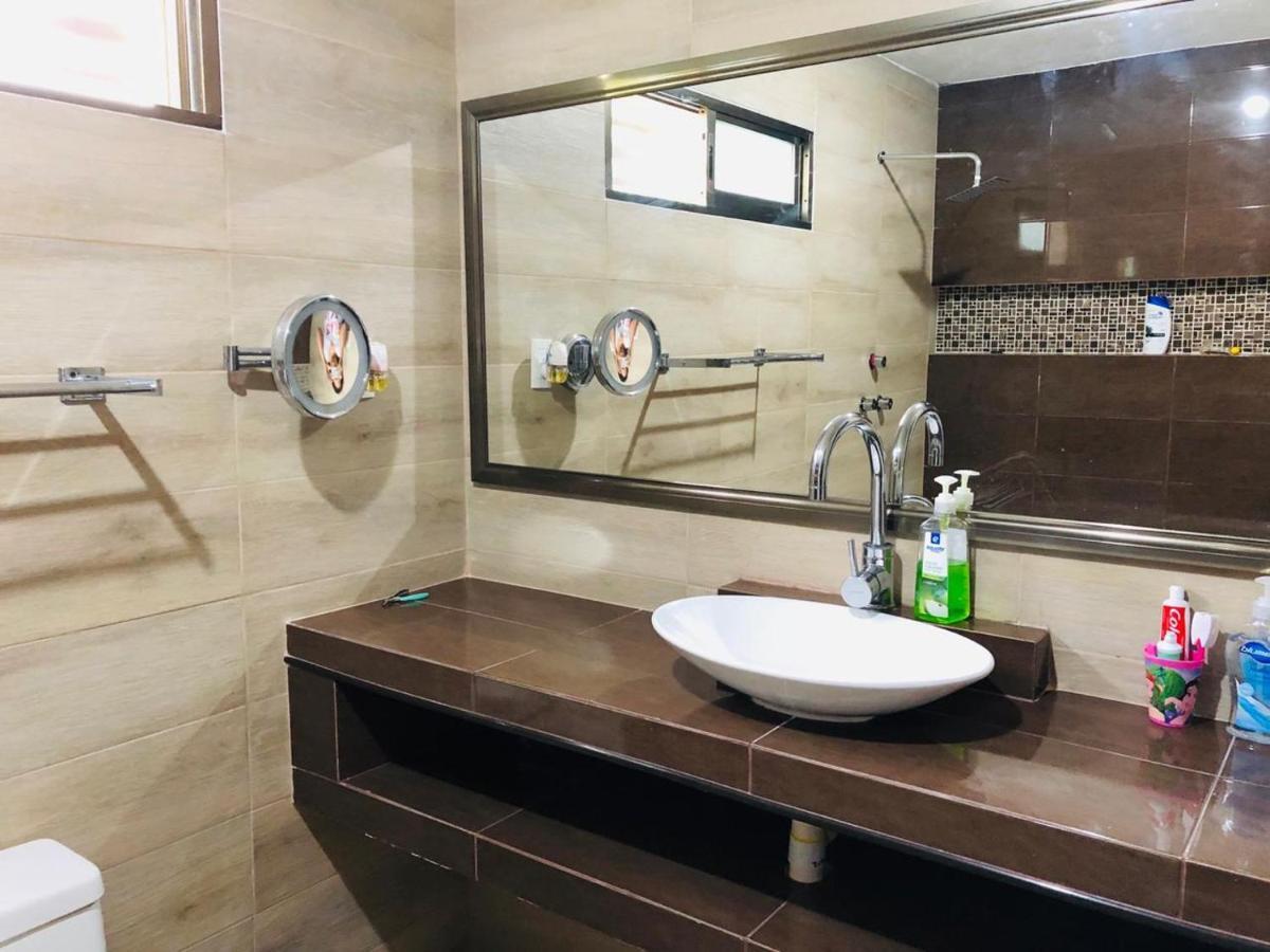 Casa Lili 2: Luxurious/Amplio/Hot Water/Economic/Wifi/Tv Apartment Valladolid  Luaran gambar